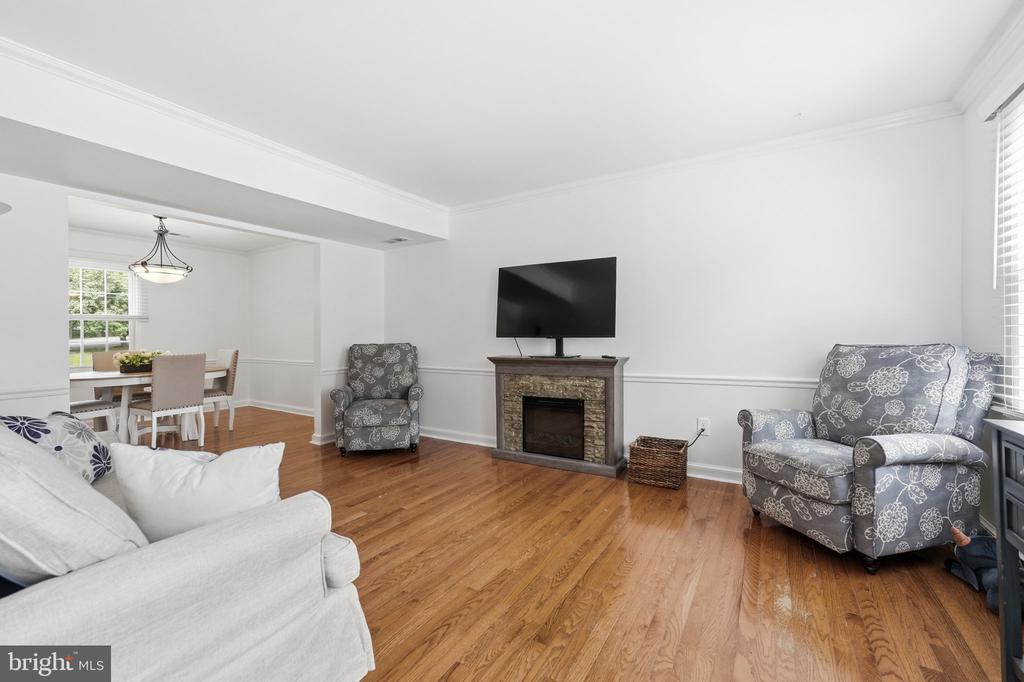 8260 GETTY COURT