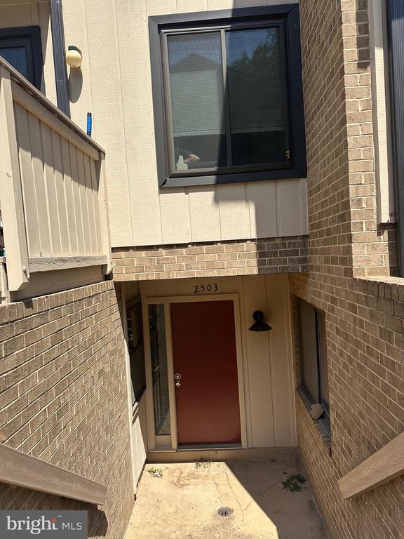 2503 GLENGYLE DRIVE Unit: 143