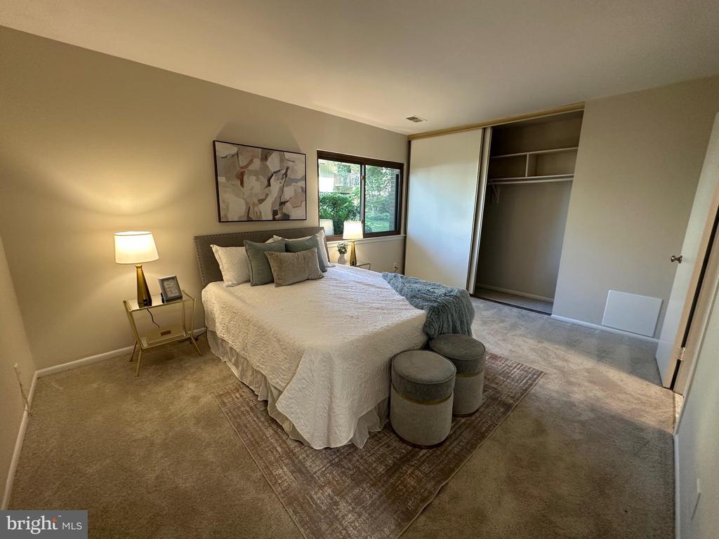2503 GLENGYLE DRIVE Unit: 143