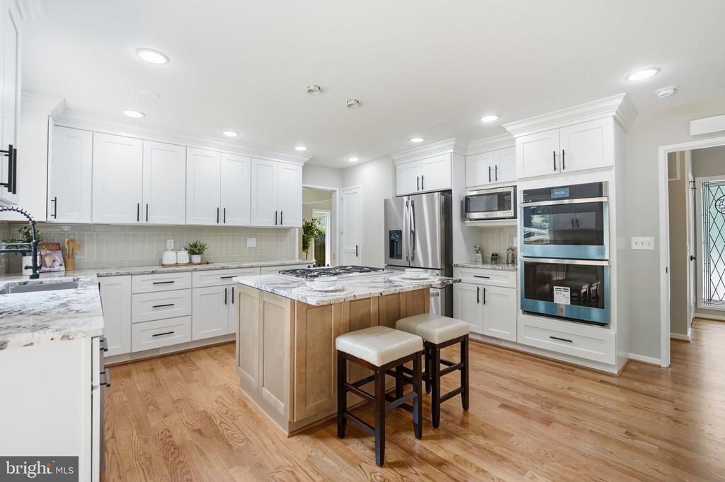 3211 CHICHESTER LANE