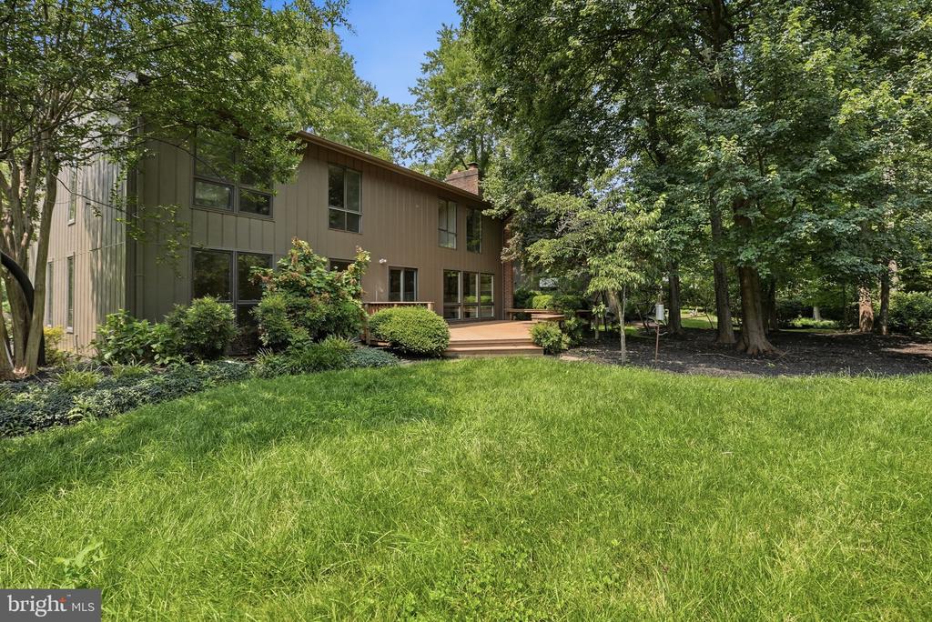 3211 CHICHESTER LANE