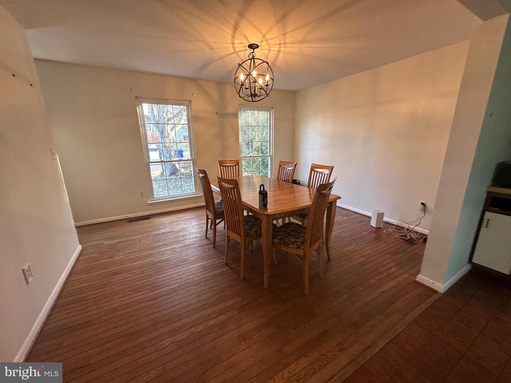 5372 SENECA COURT