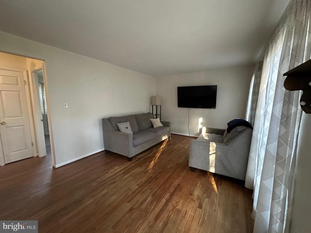5372 SENECA COURT