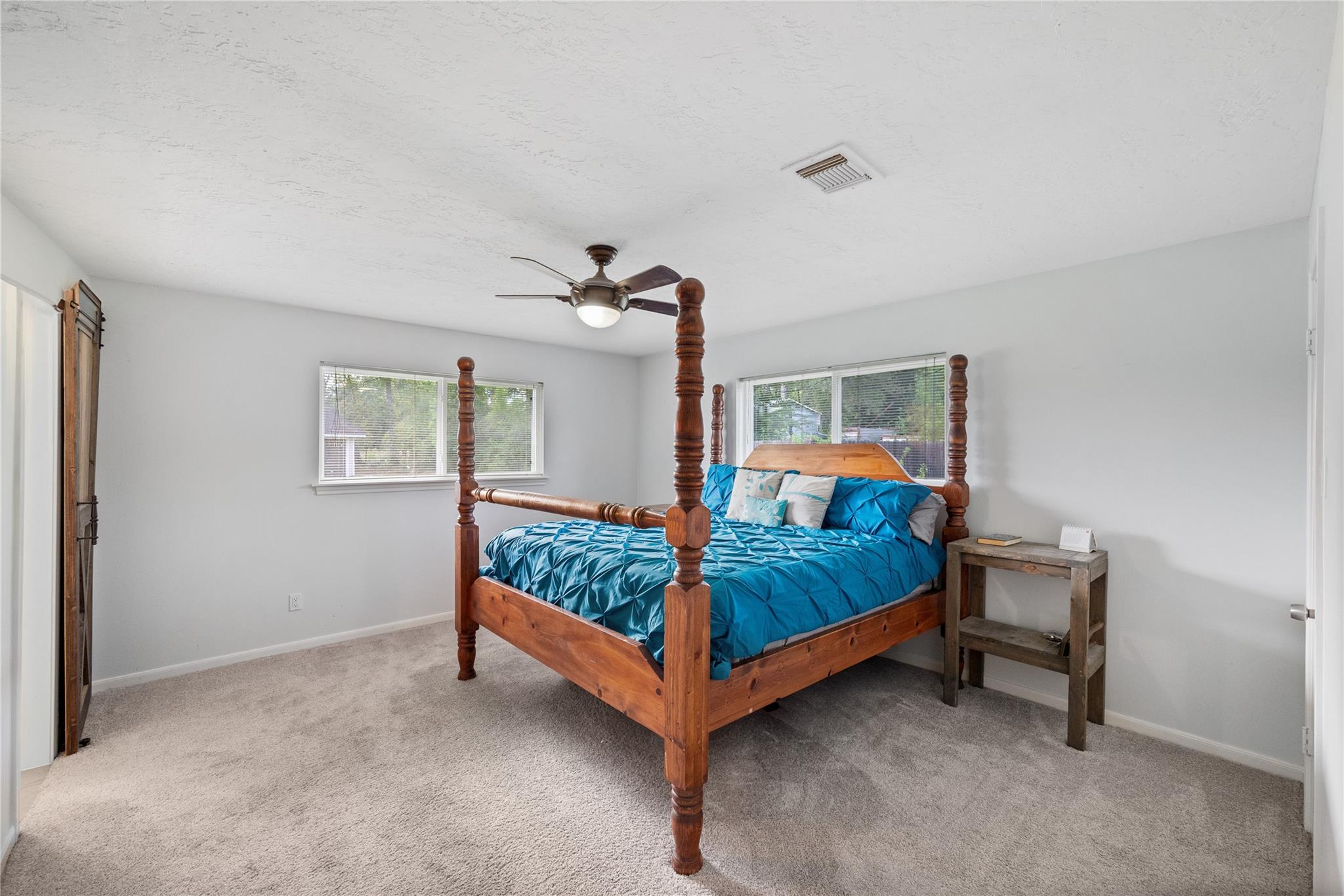19661 Lazy Lane, Porter