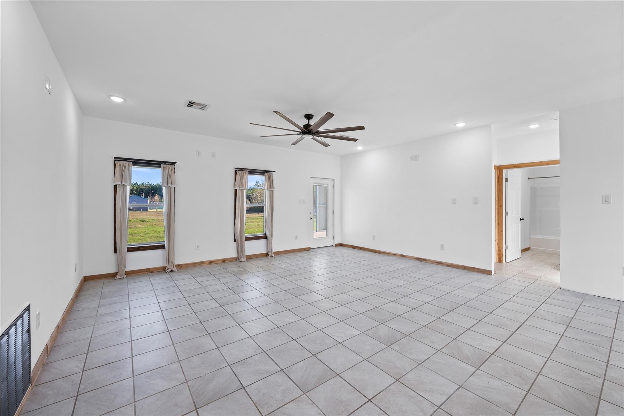 1193 Felix Currie Road