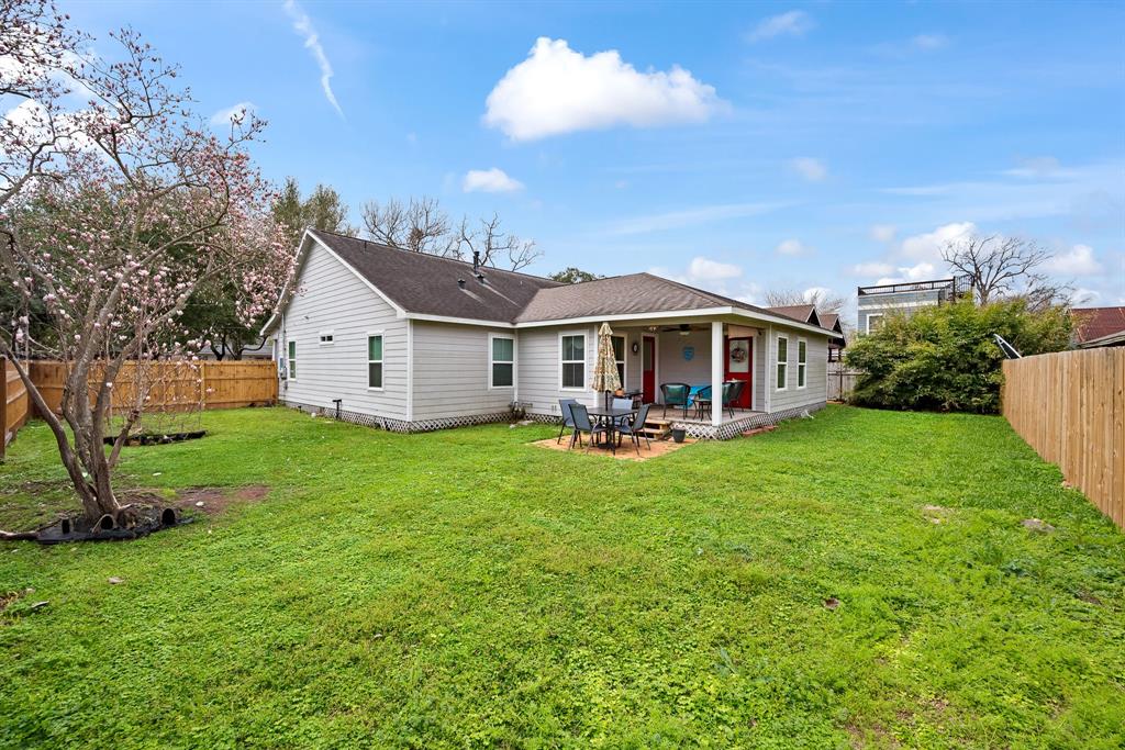 1009 Canadian Street