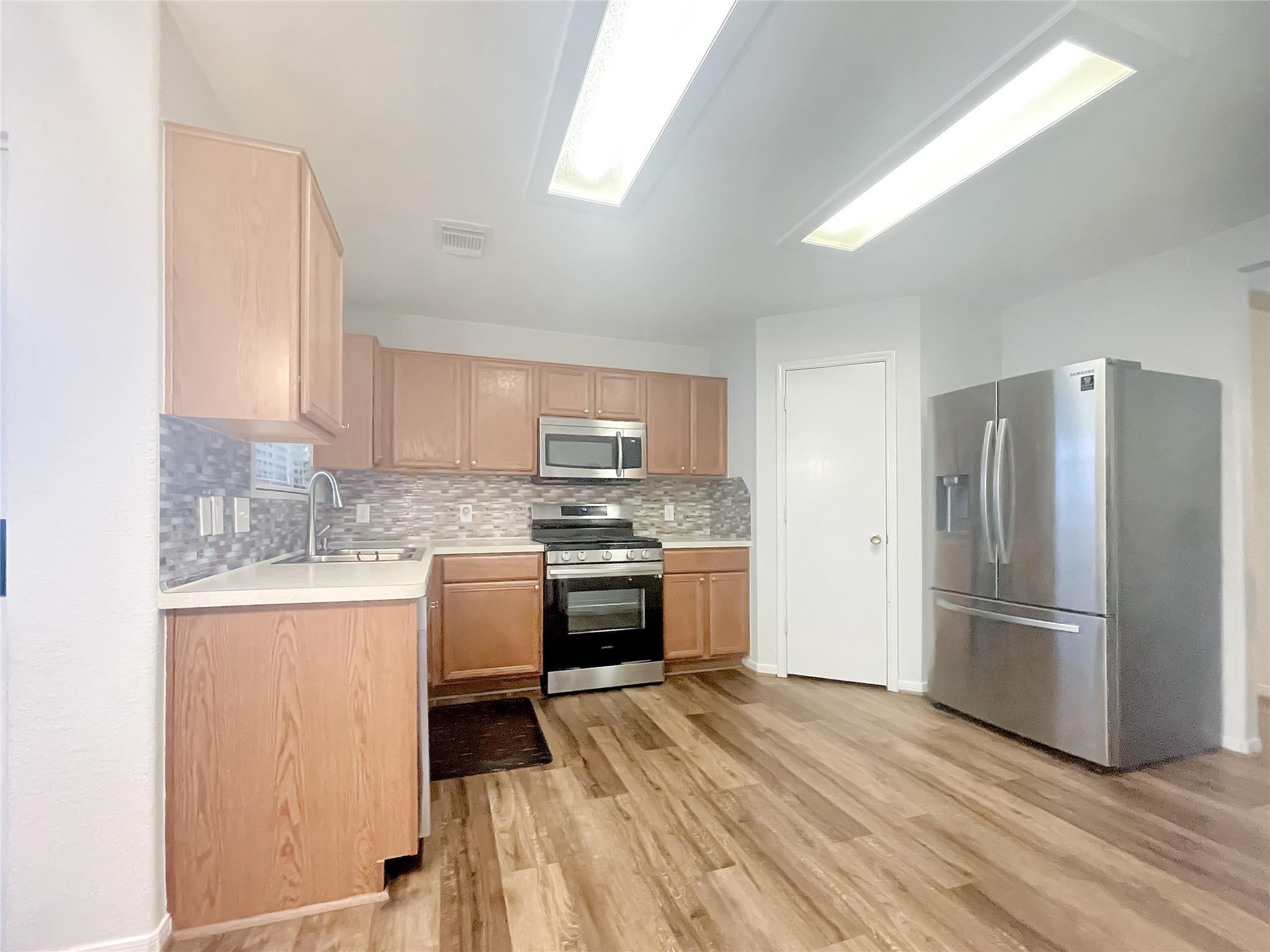 2715 Yestereve Court