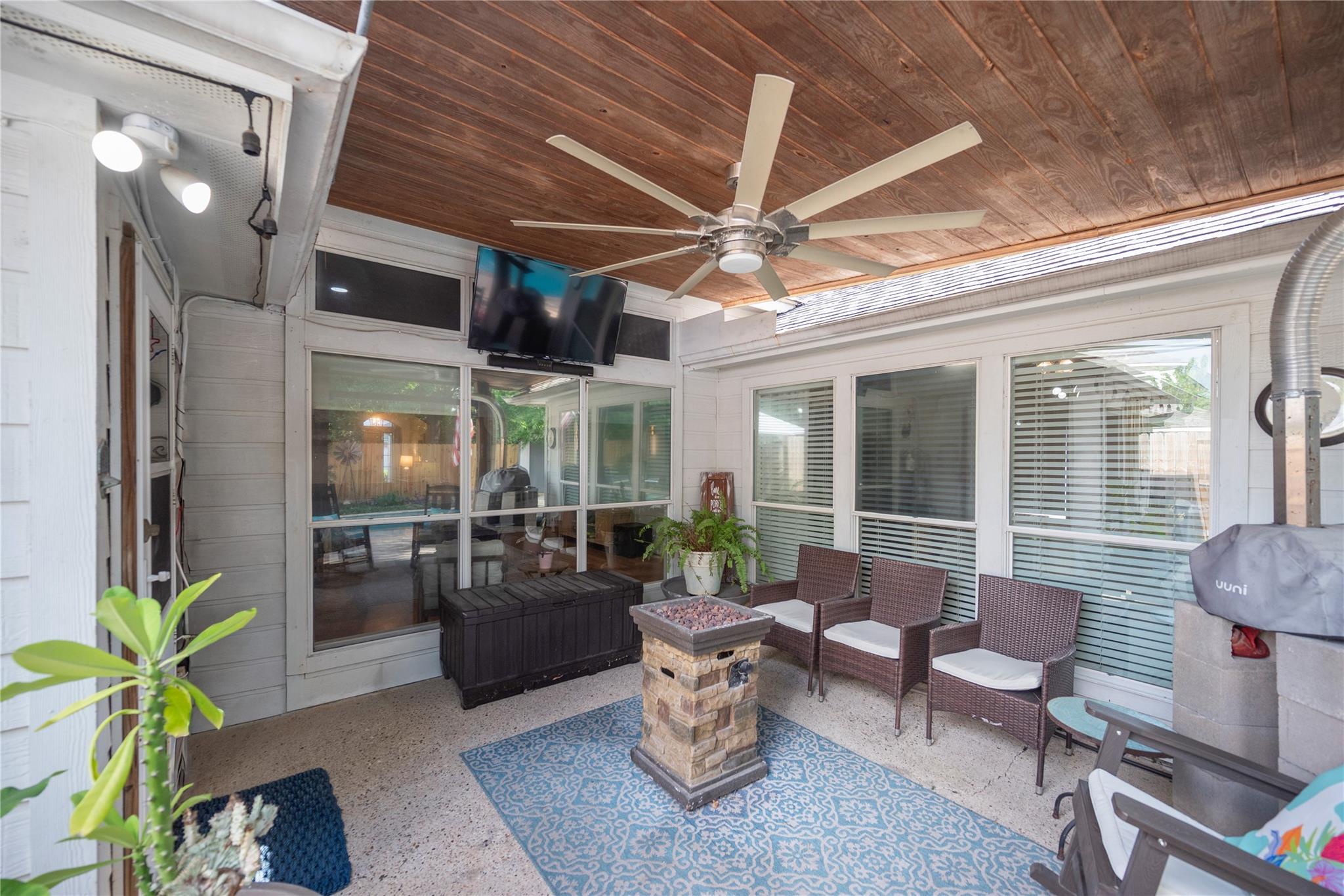 723 Far Pines Drive