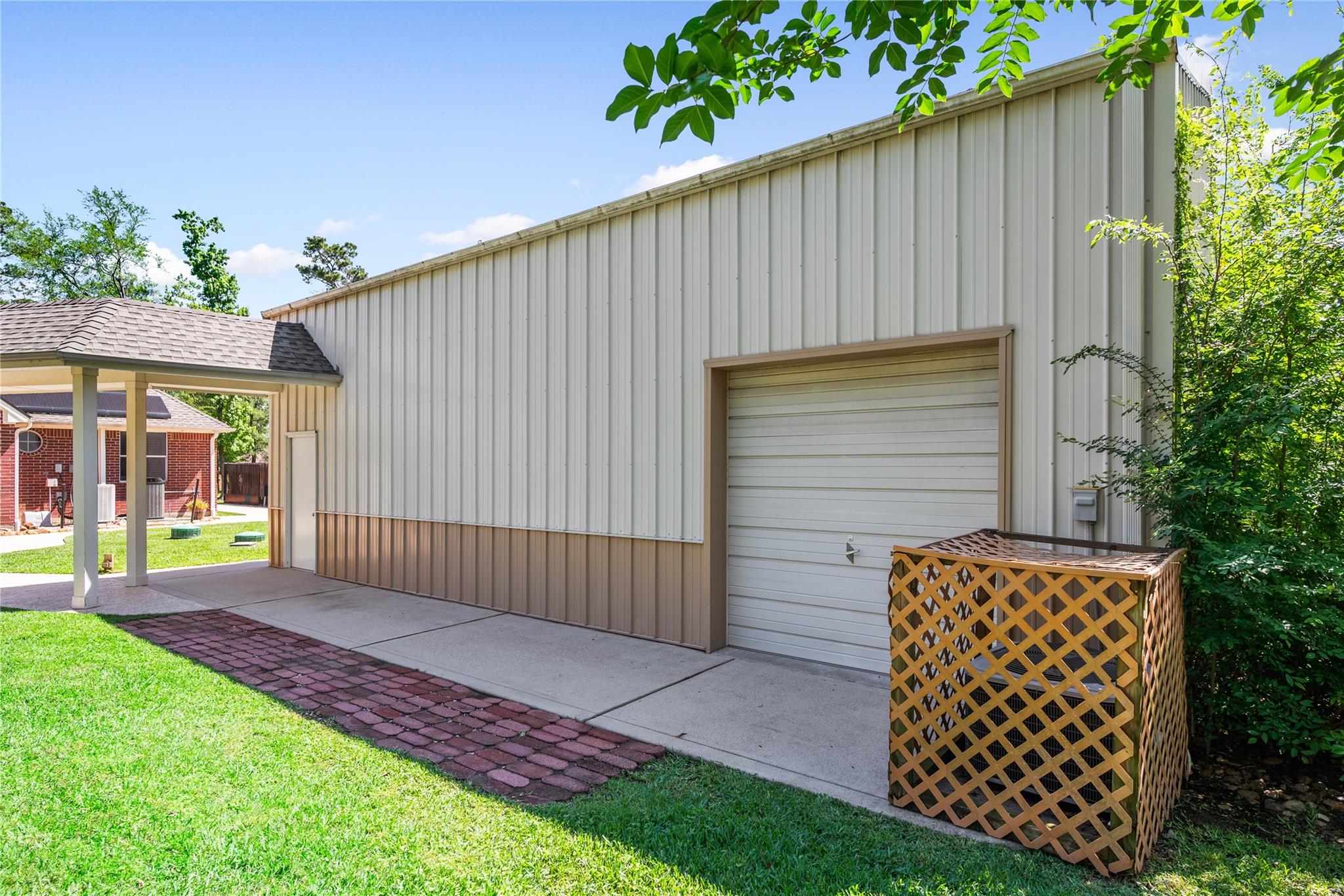 7107 Nickaburr Creek Drive