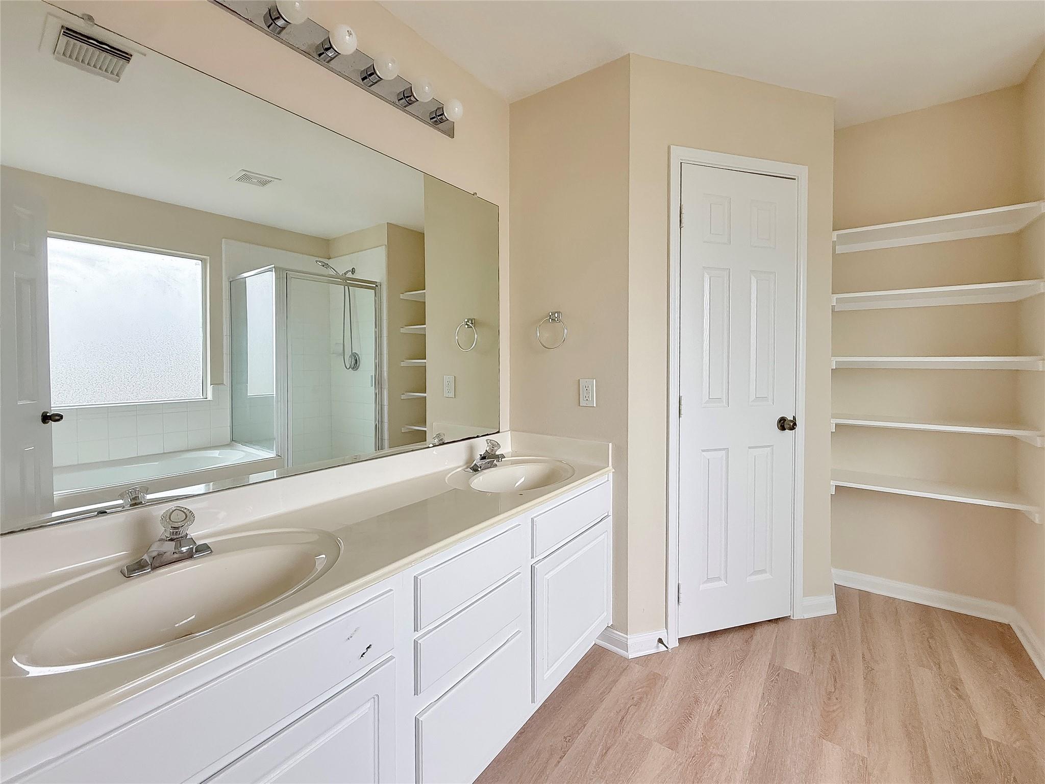 4911 Amorgas Isle Drive