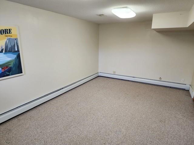 204 Hillcrest Street E