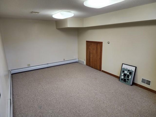 204 Hillcrest Street E