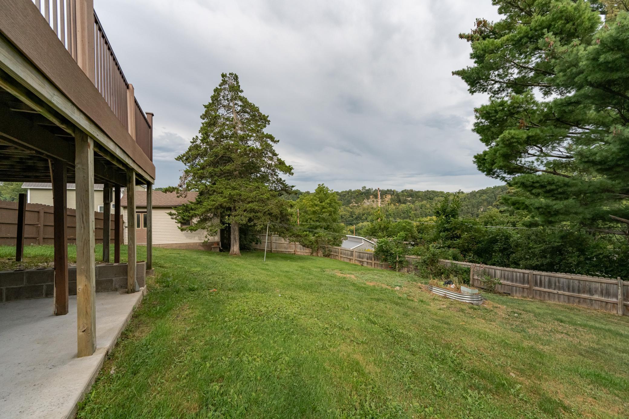 204 Hillcrest Street E