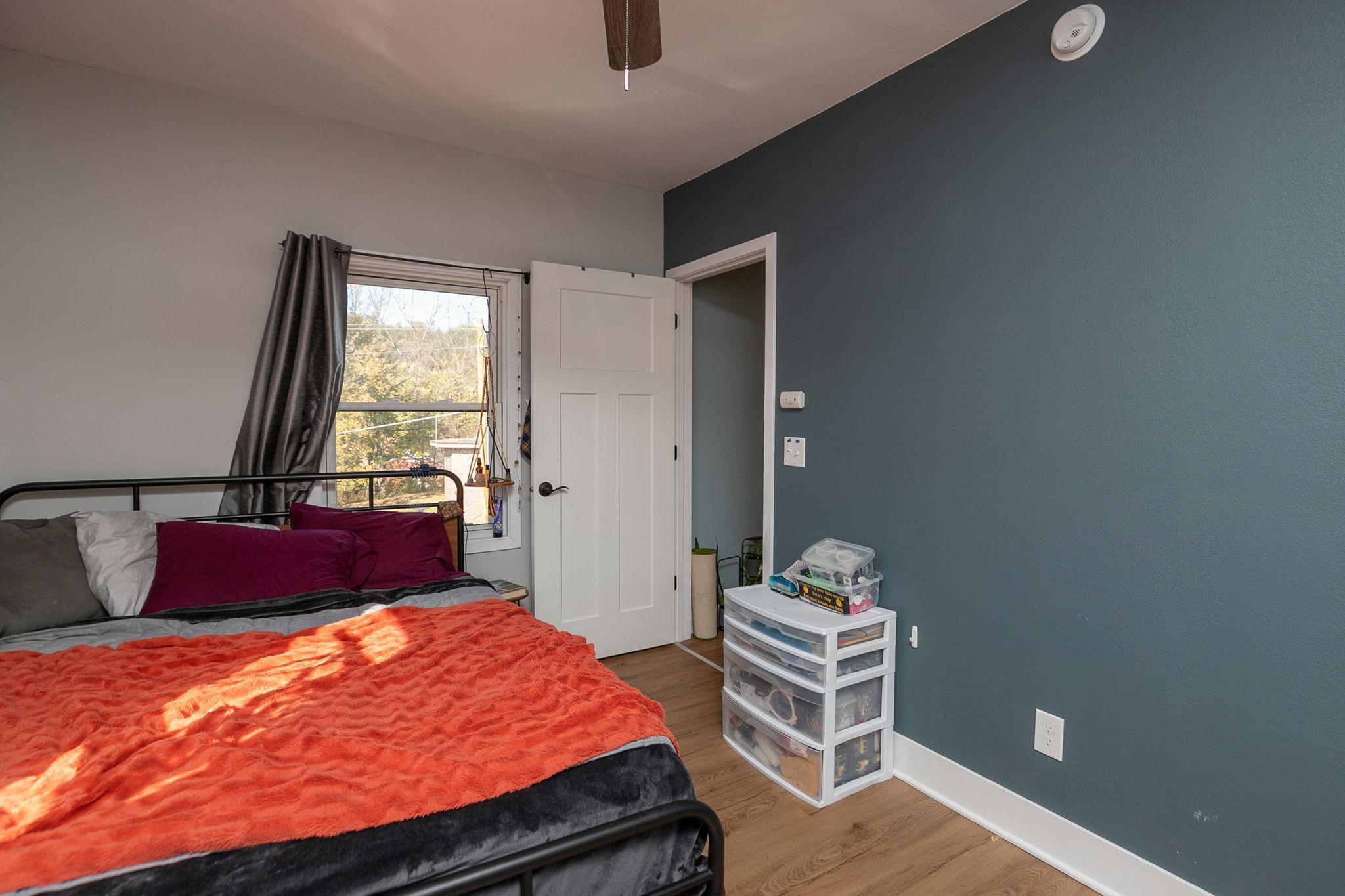 109 Elmwood Street E