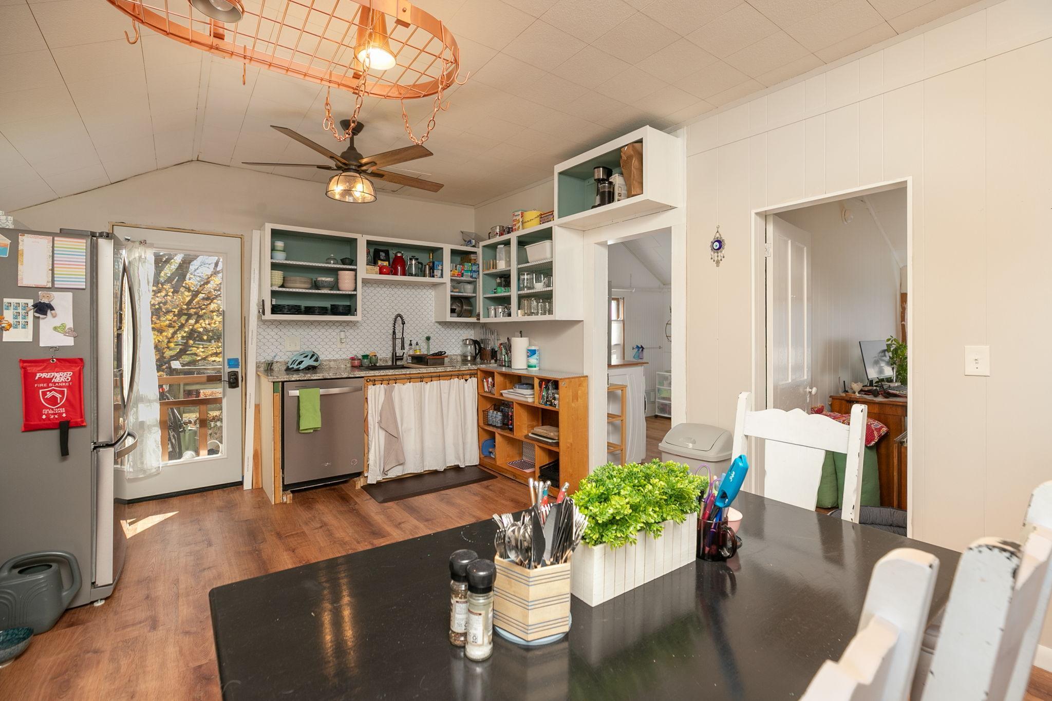 109 Elmwood Street E