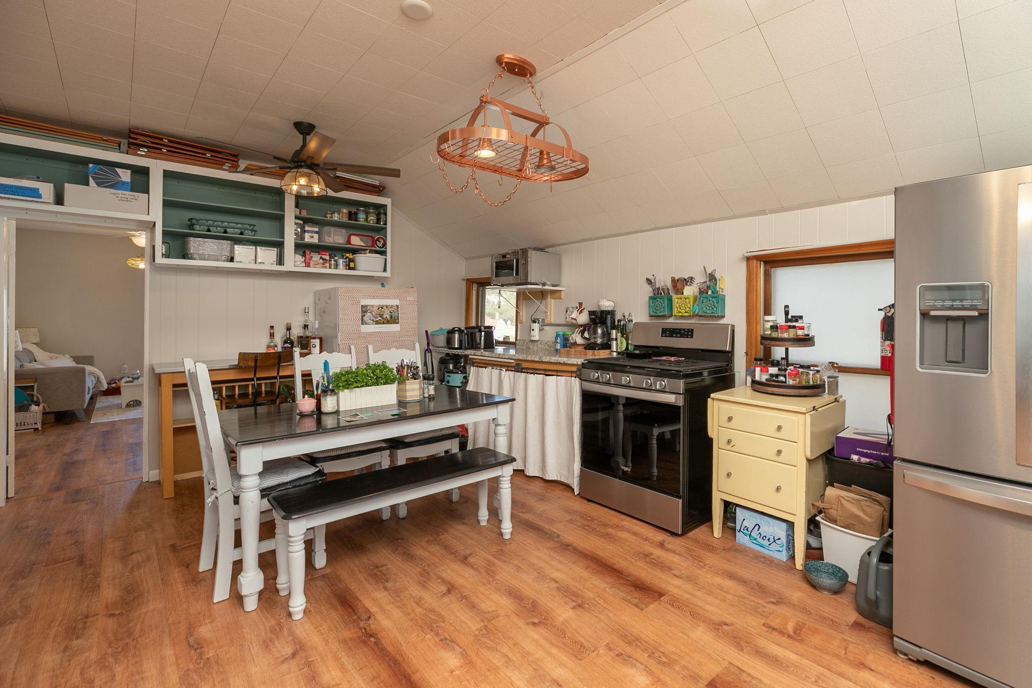 109 Elmwood Street E