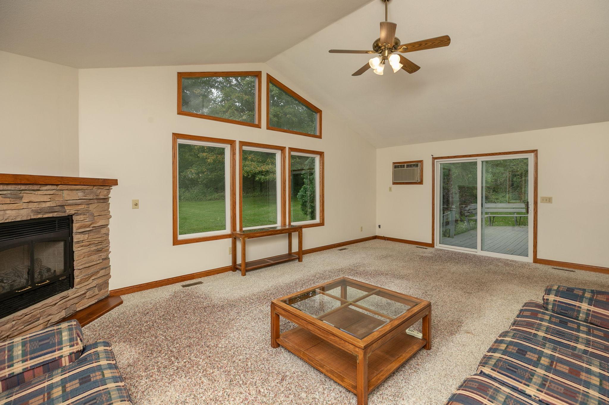 300 Whittier Street W