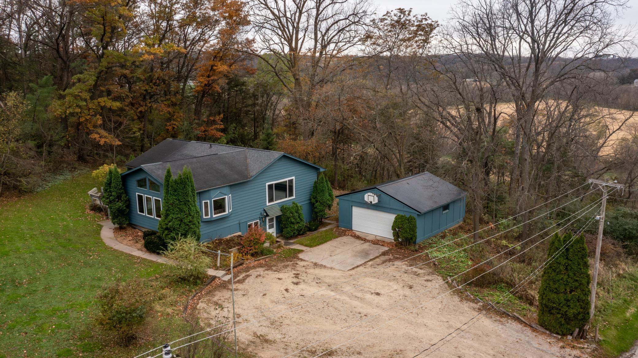 300 Whittier Street W