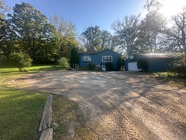 300 Whittier Street W