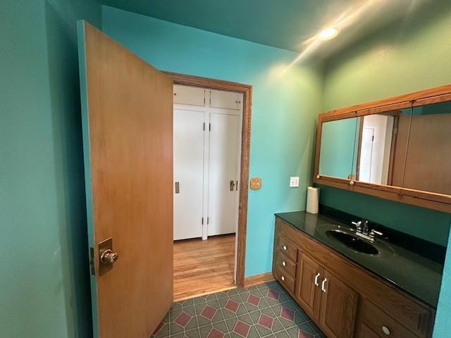 515 S Division Avenue