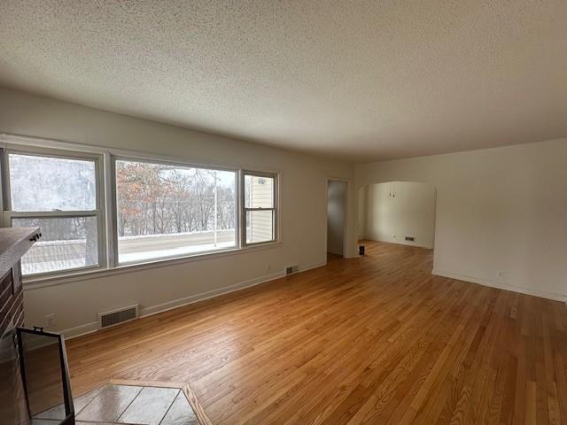 515 S Division Avenue