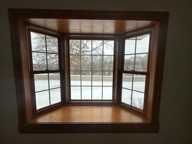 515 S Division Avenue