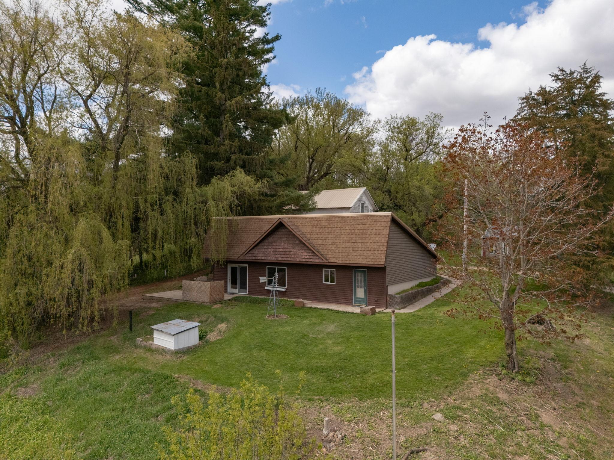 33704 County 25 N