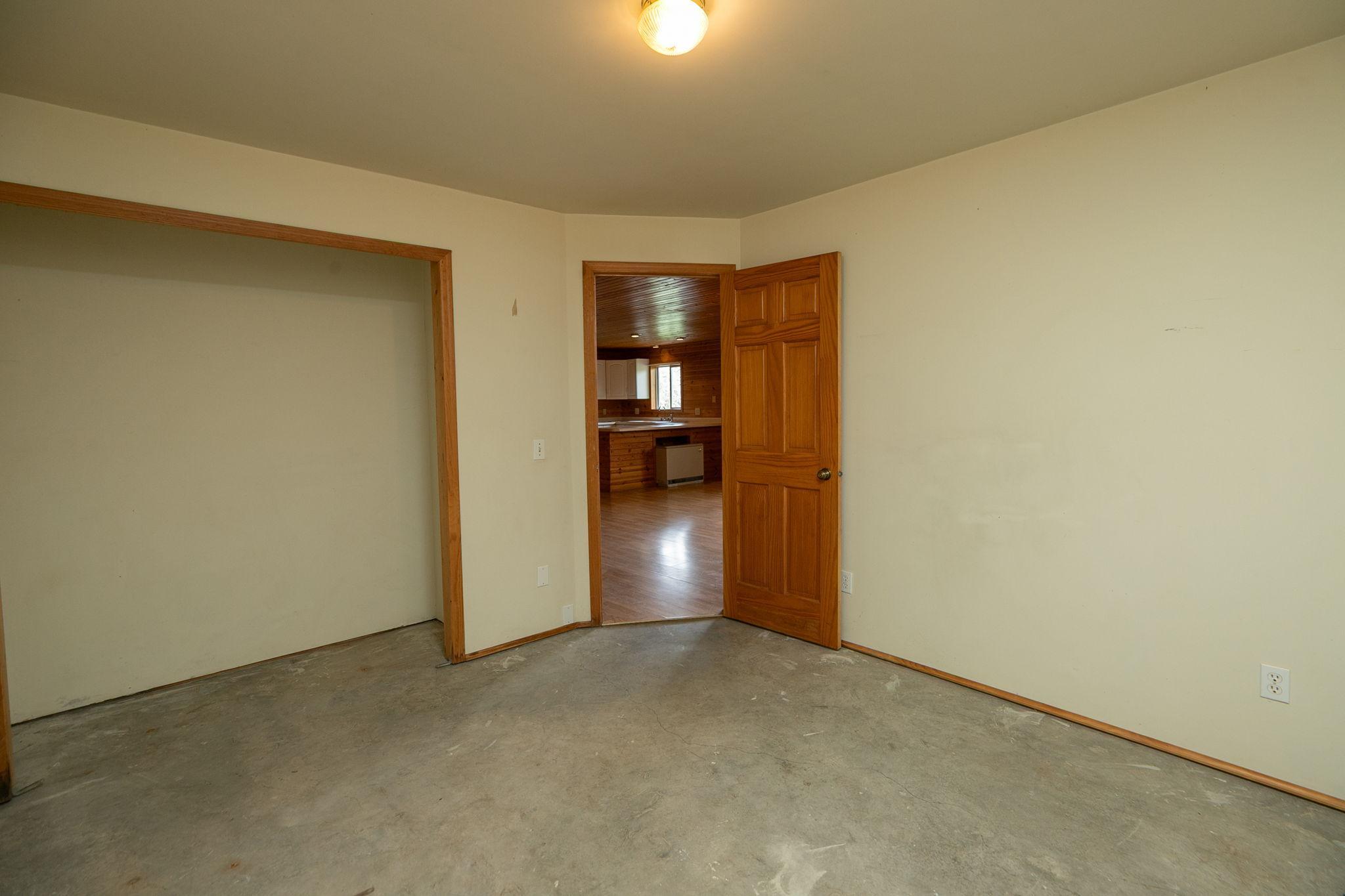 33704 County 25 N