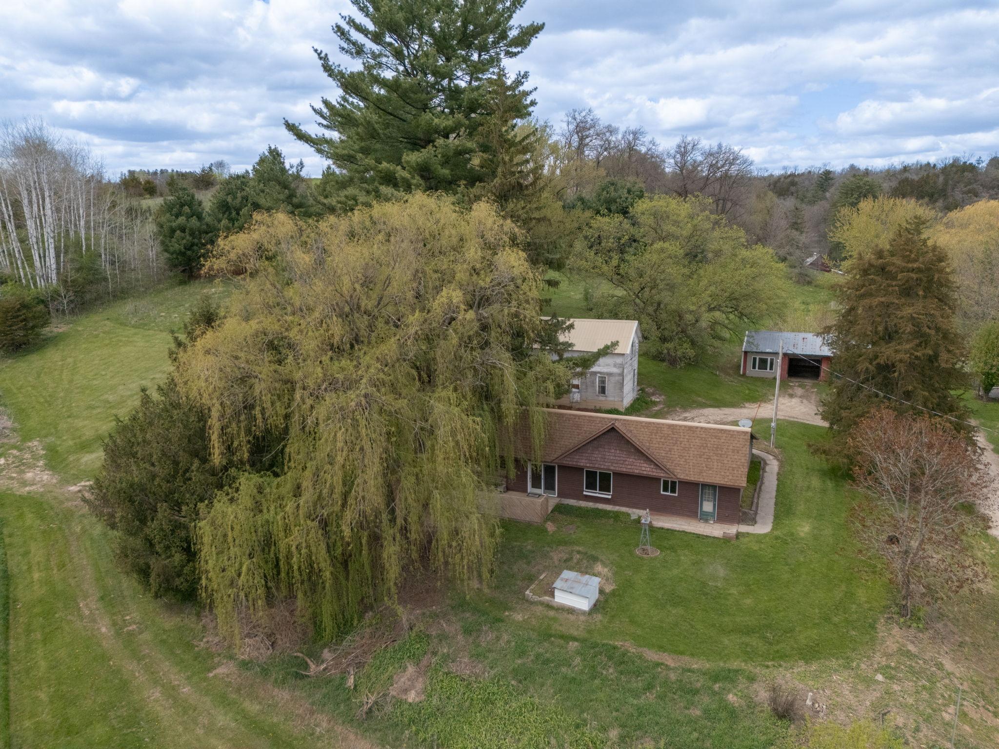 33704 County 25 N