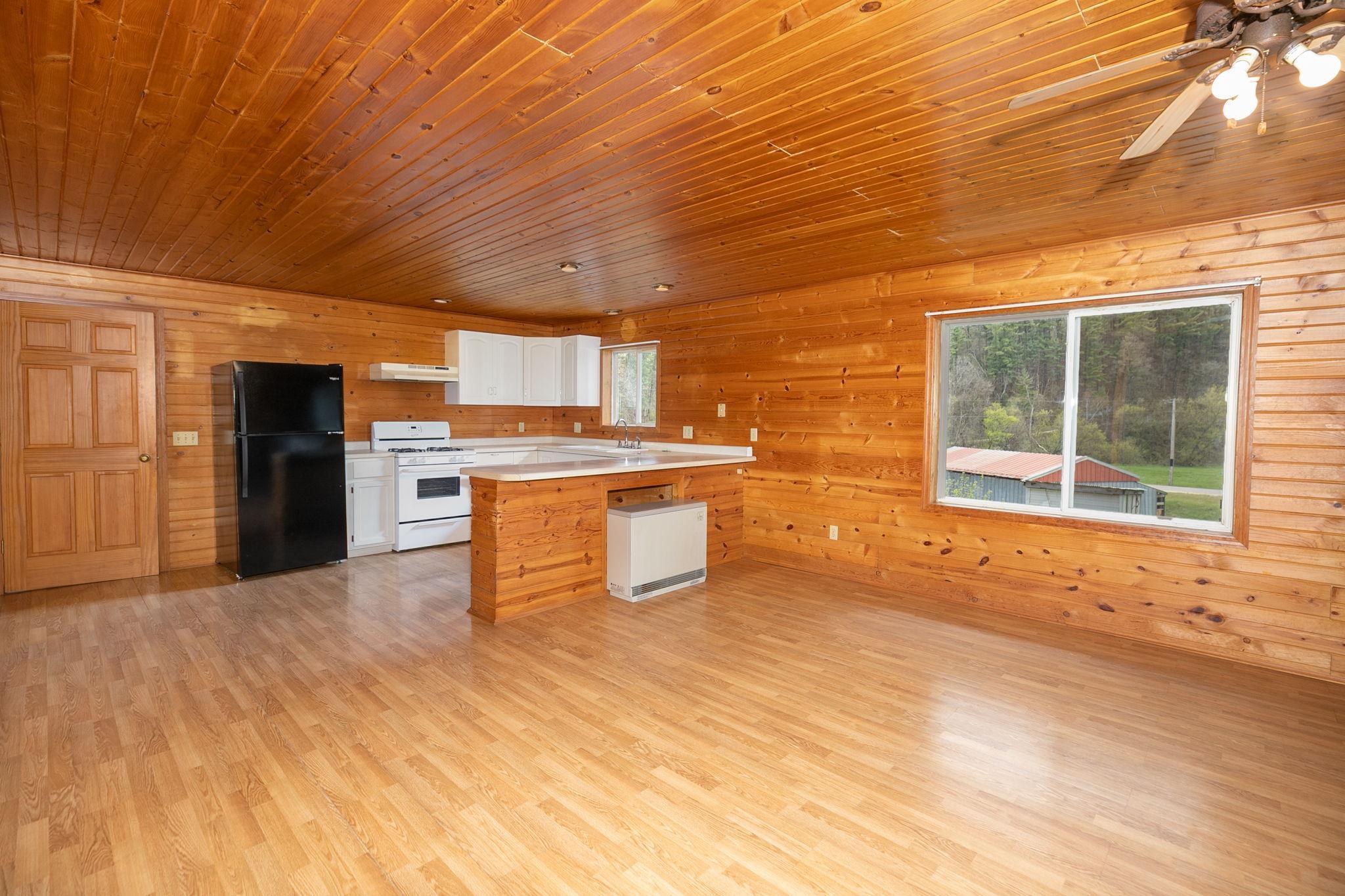33704 County 25 N