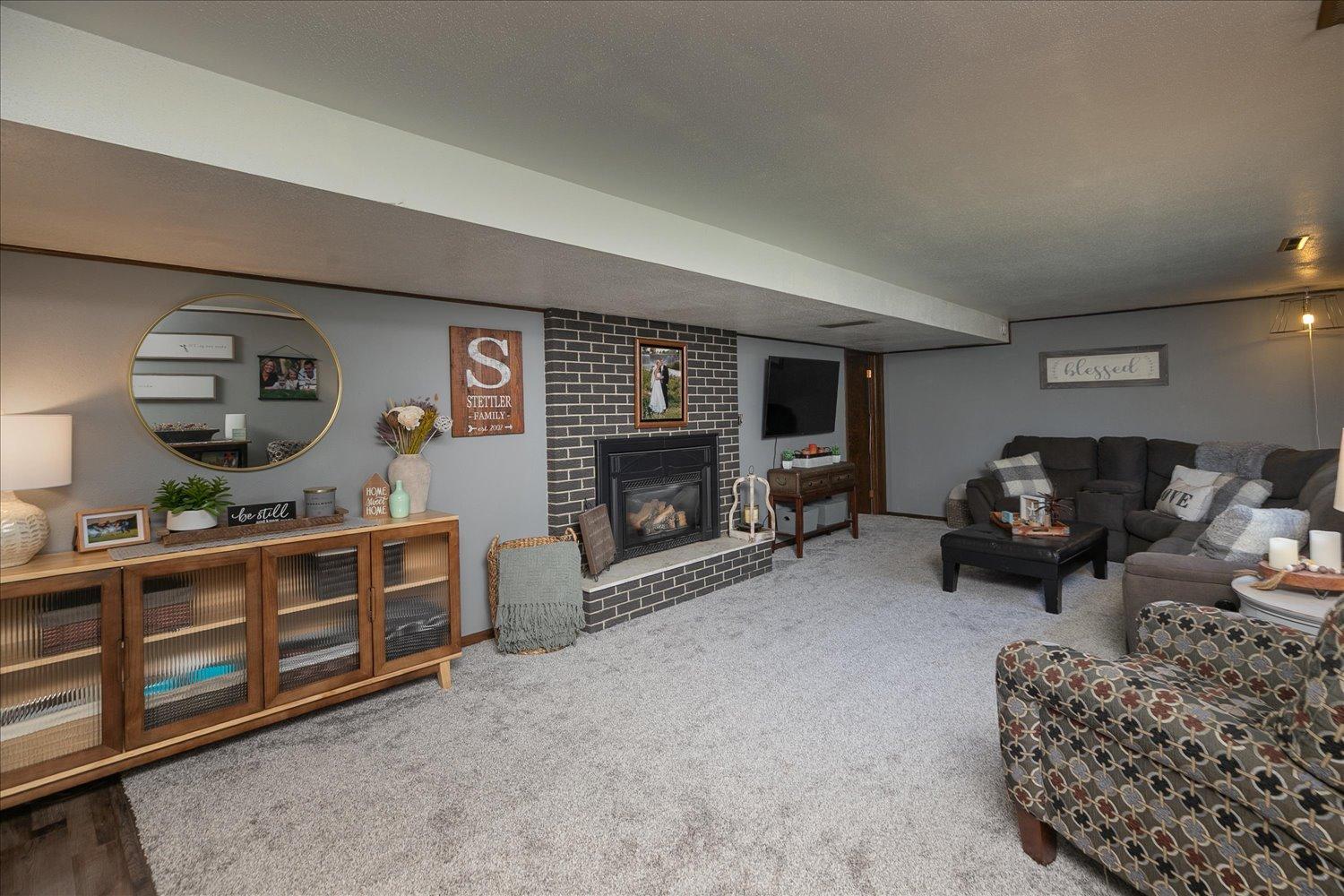 805 Auburn Avenue S