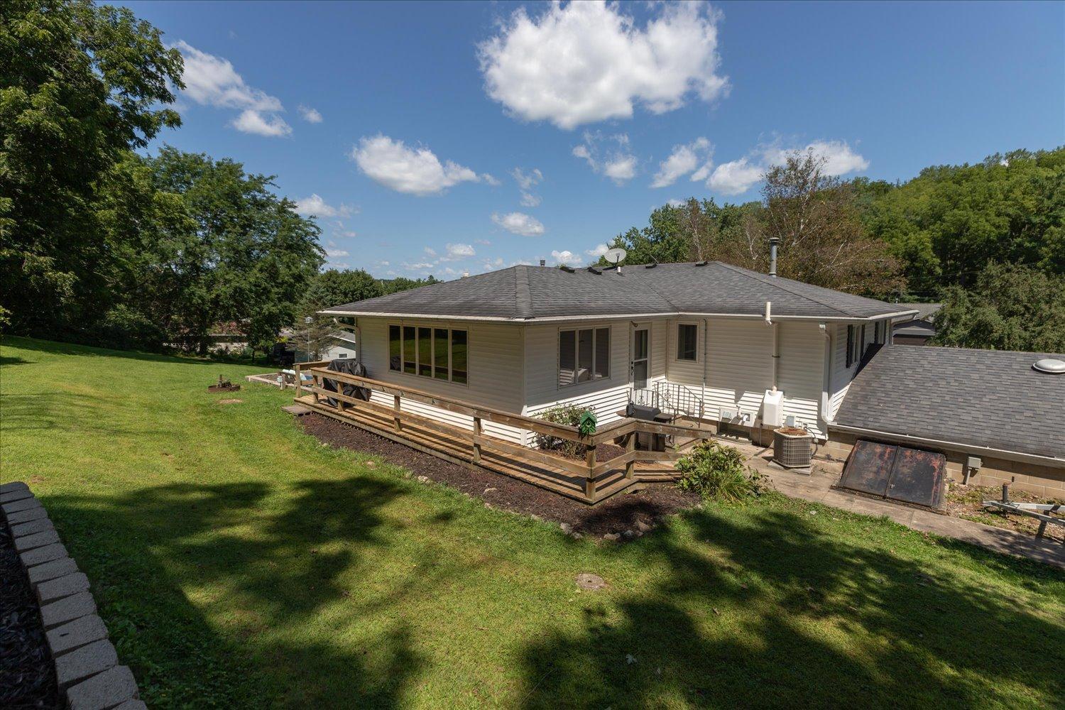 805 Auburn Avenue S