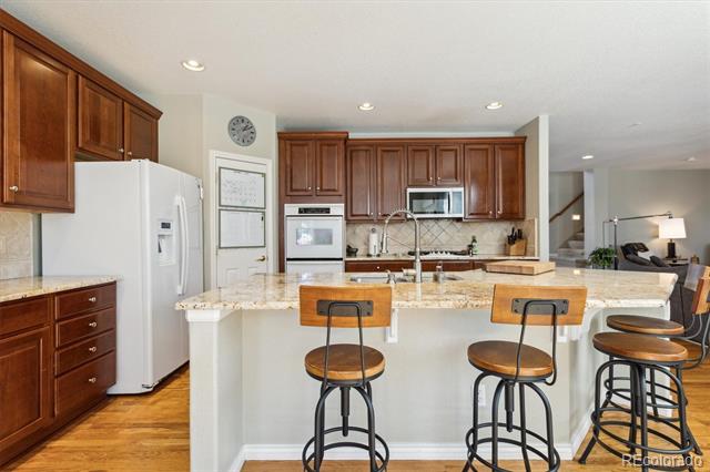 6529 S Rifle Court