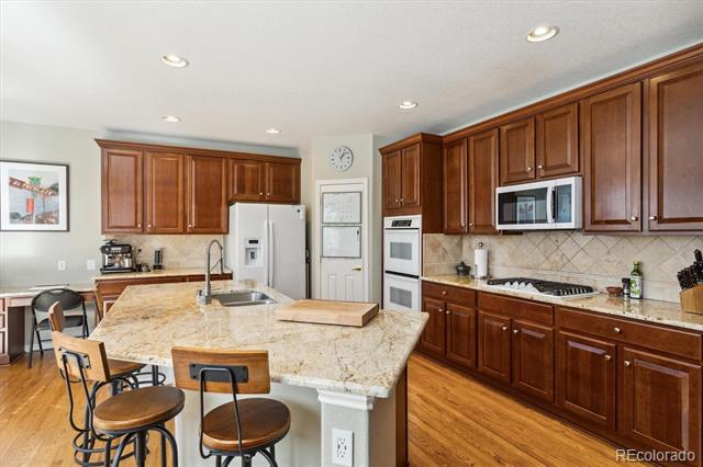 6529 S Rifle Court
