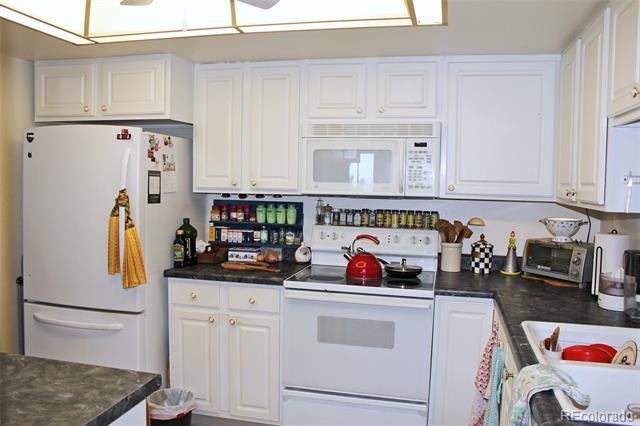 13890 E Marina Drive Unit: 605