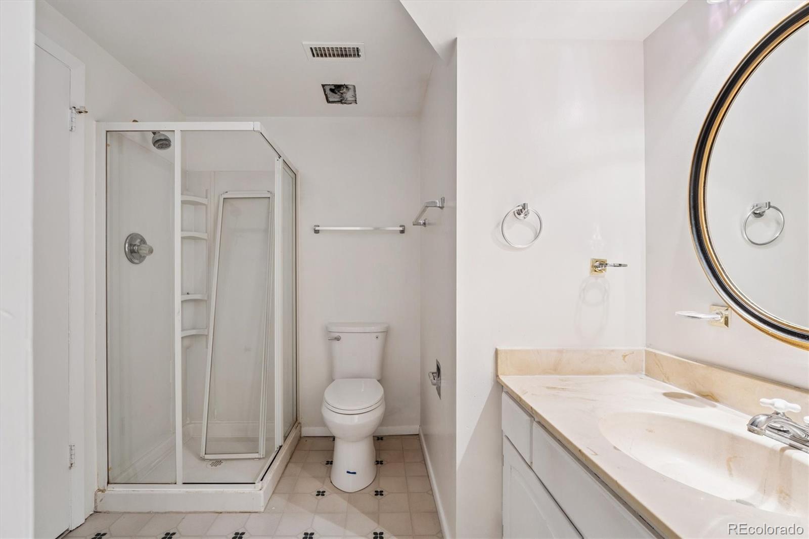 4835 E Arizona Avenue