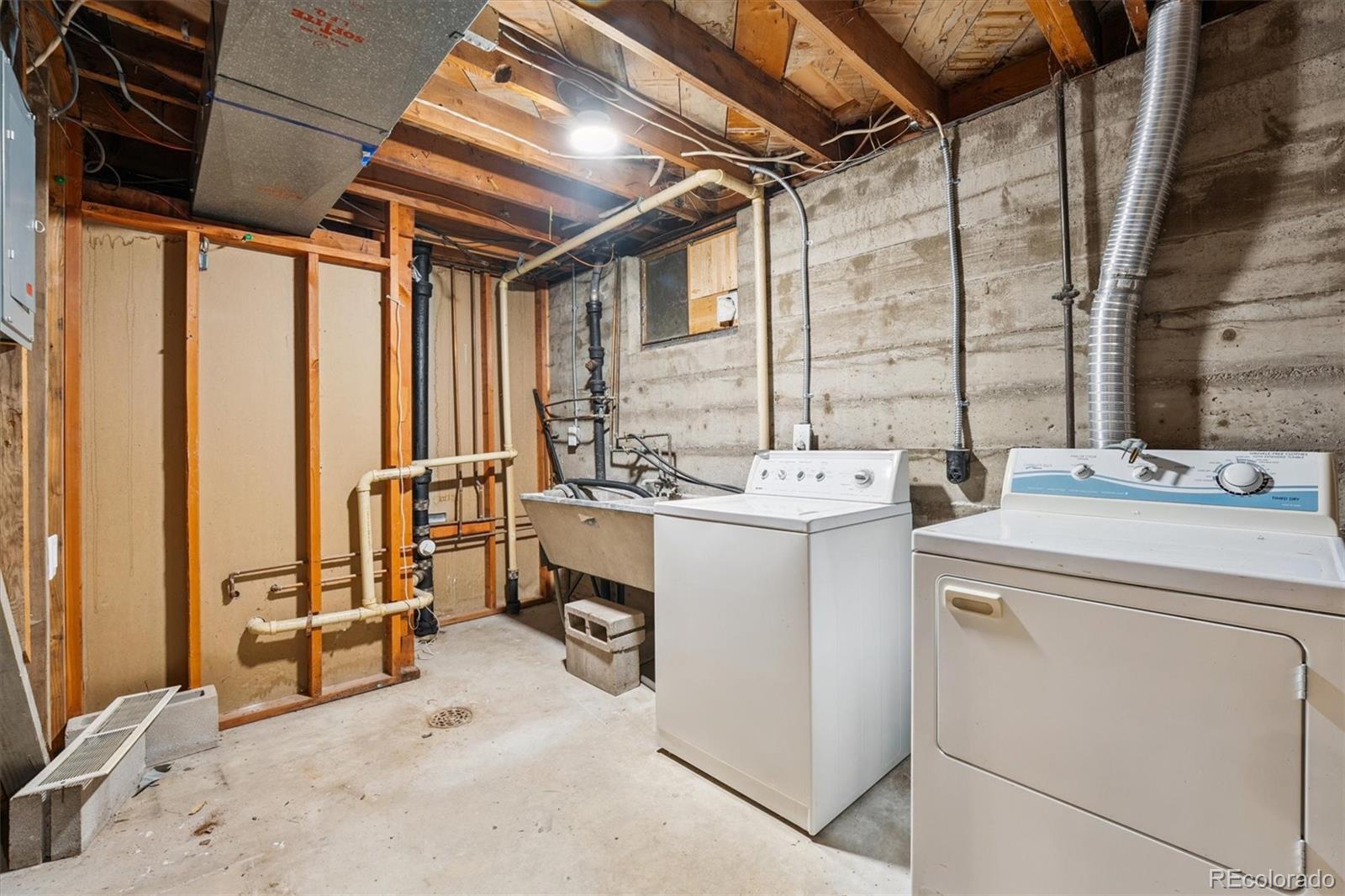 4835 E Arizona Avenue