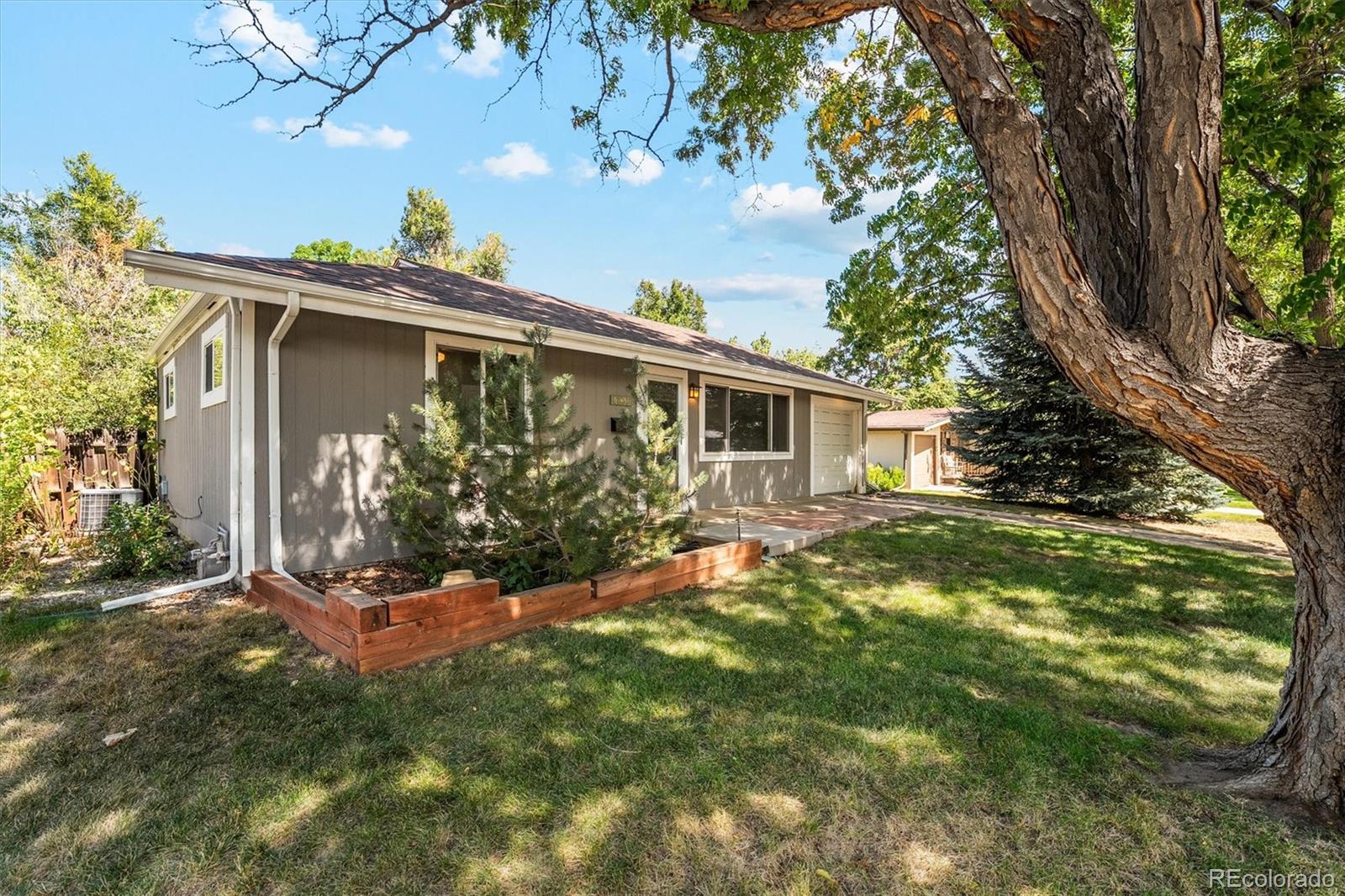 4835 E Arizona Avenue