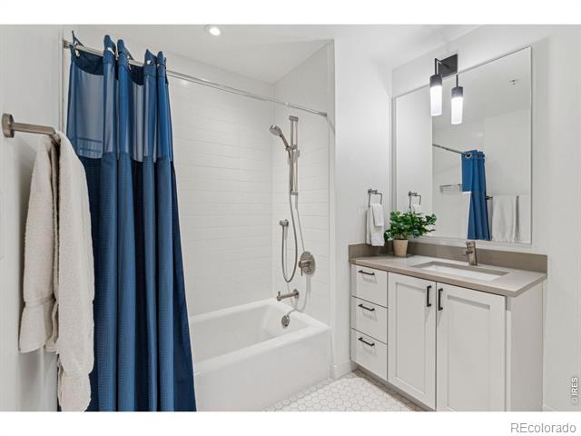 1750 Wewatta Street Unit: 1434