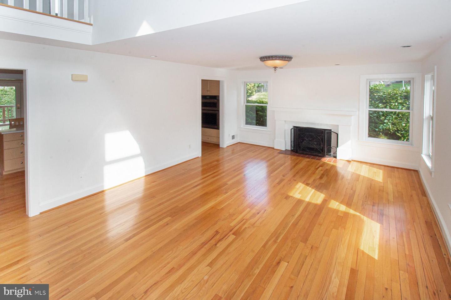 6541 Williamsburg BOULEVARD