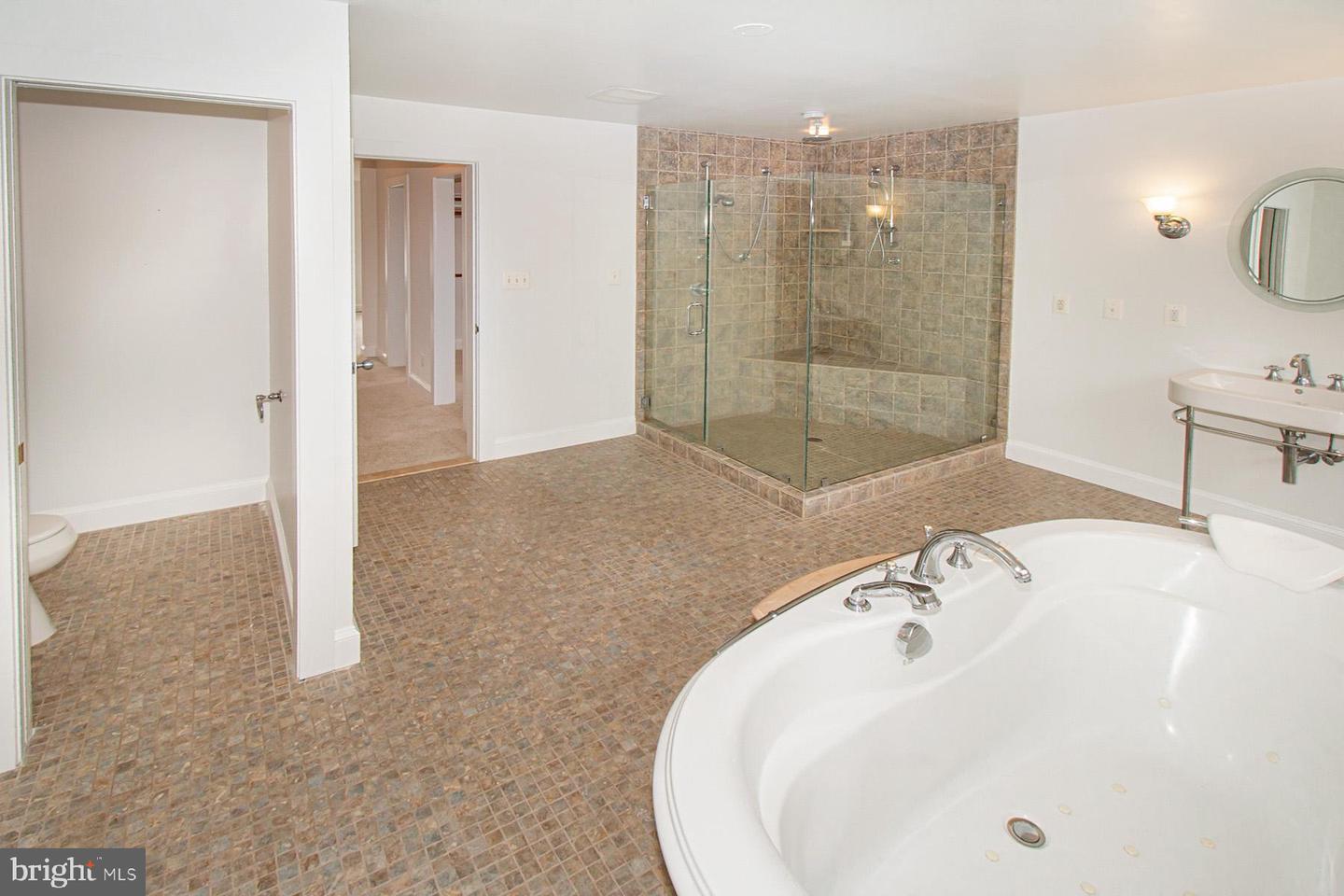 6541 Williamsburg BOULEVARD