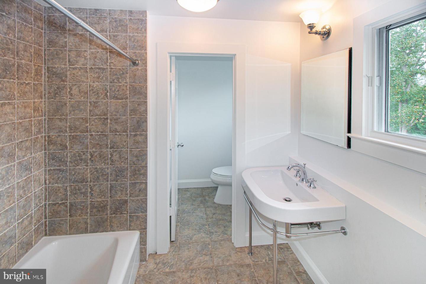 6541 Williamsburg BOULEVARD