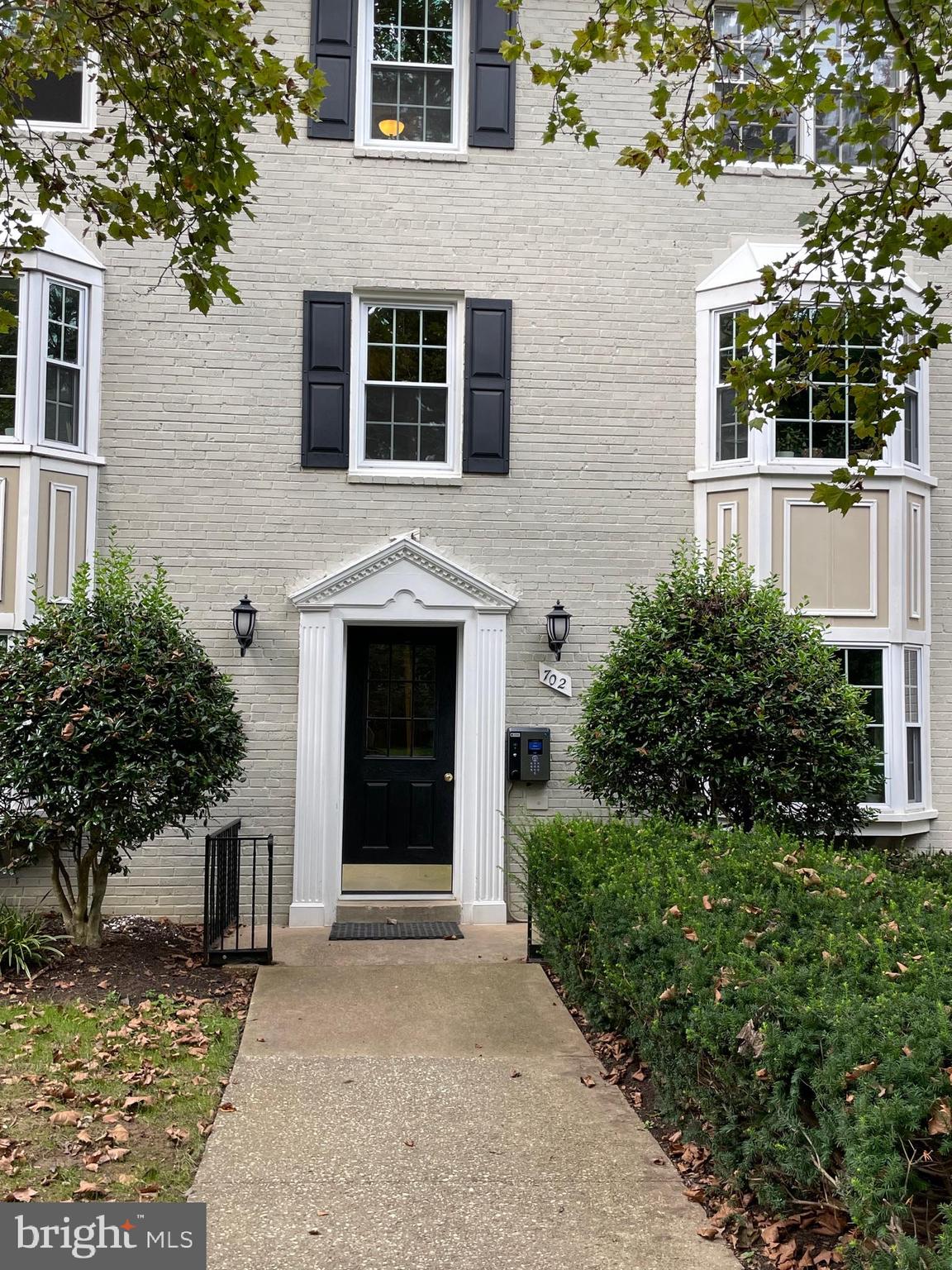 702 S Arlington Mill Dr, #203