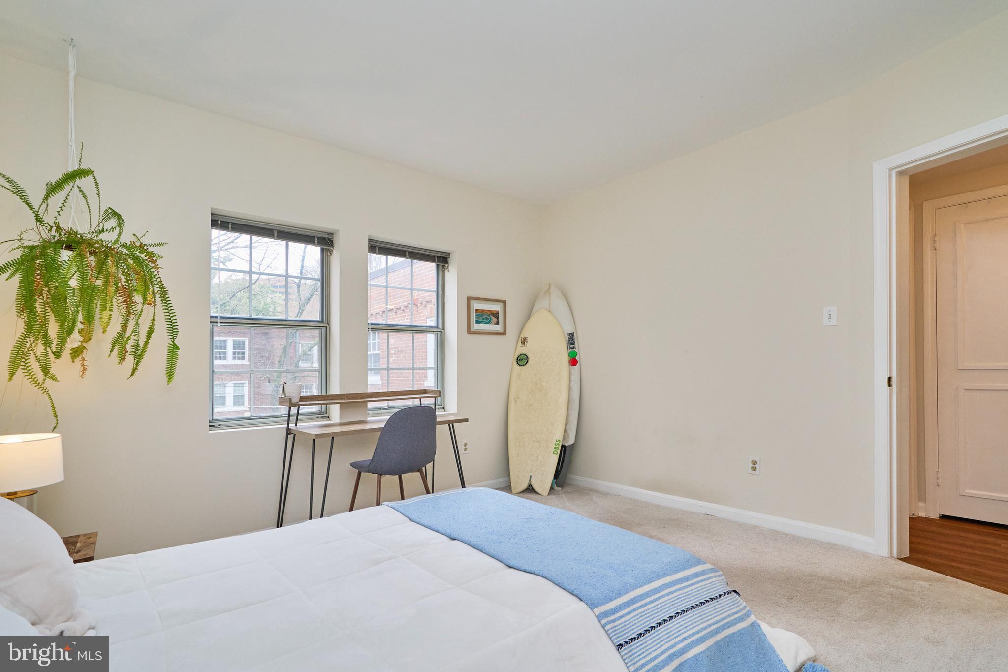 1746 N Rhodes St #6-318