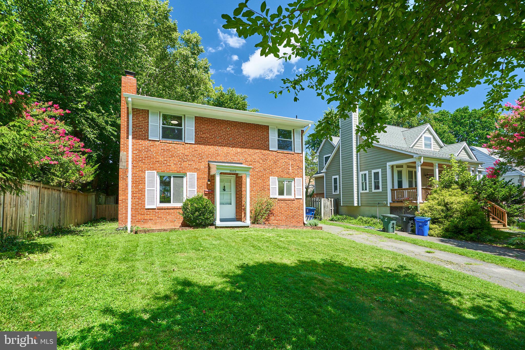 5005 16th Rd N