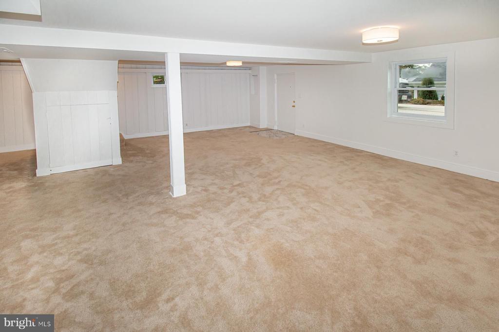 6541 WILLIAMSBURG BLVD