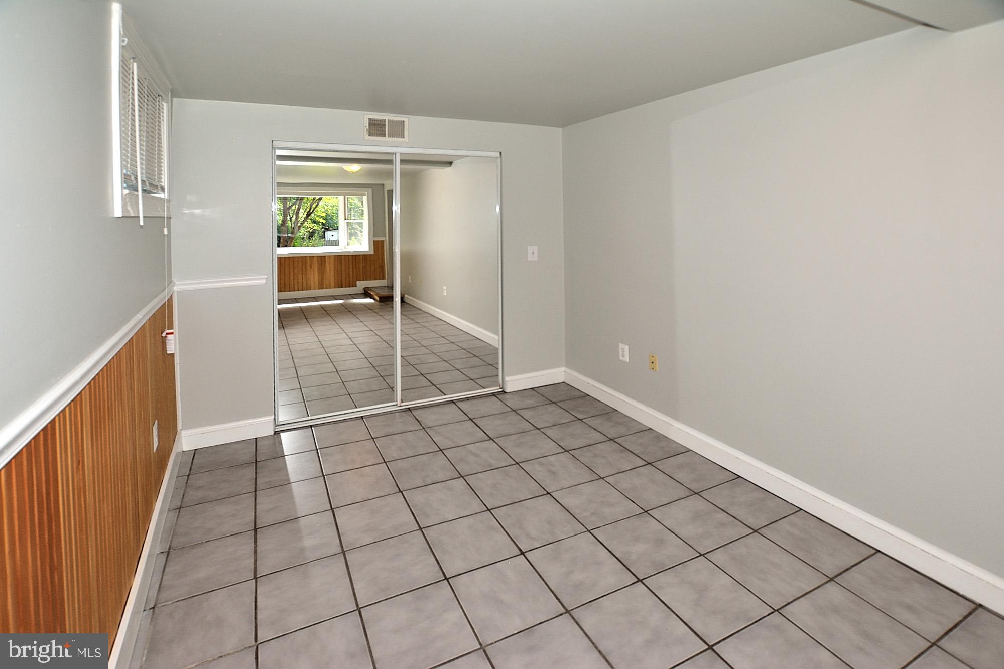 2260 N NOTTINGHAM ST