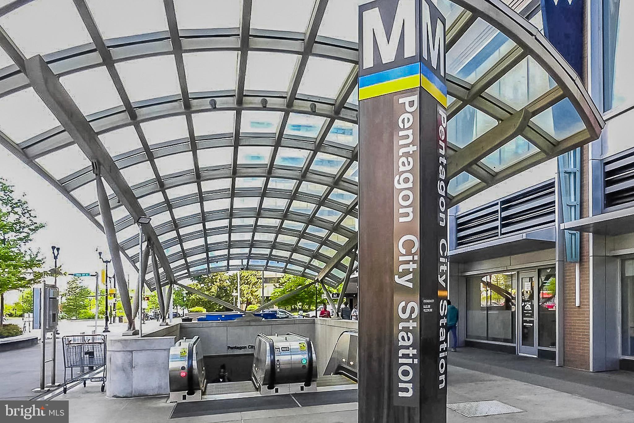 1300 ARMY NAVY DR #1010