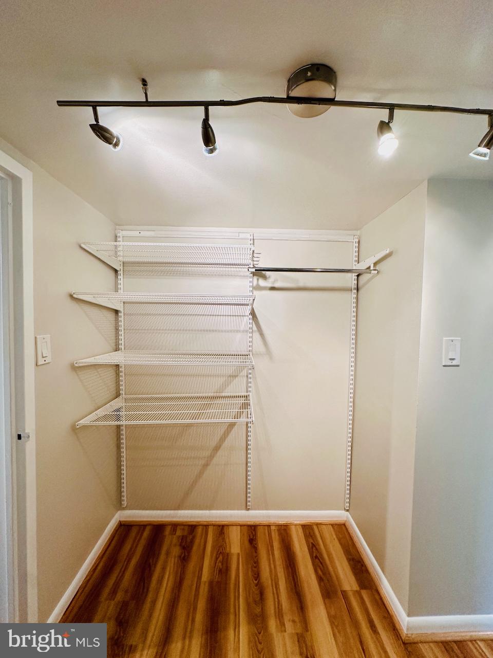 1300 ARMY NAVY DR #1010