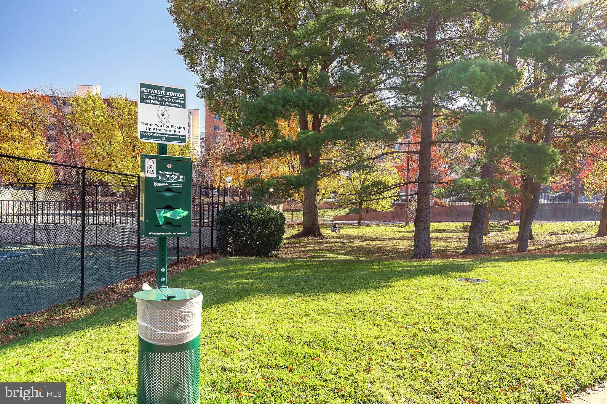 1300 ARMY NAVY DR #1010